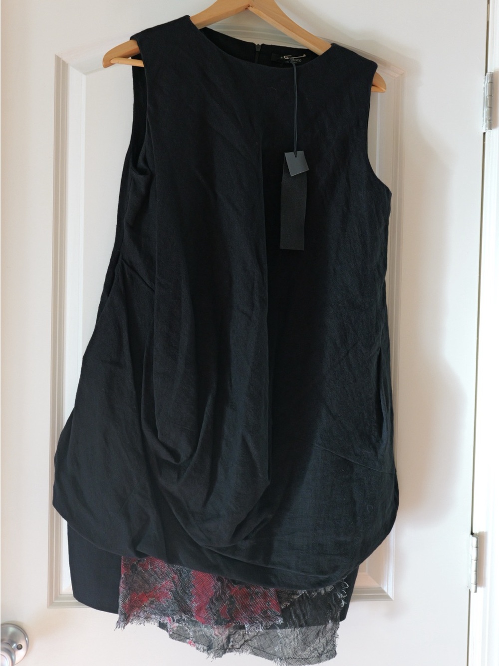 Nuovo Borgo Layered Black Linen Sleeveless Tunic Top